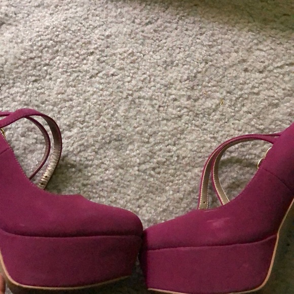 Purple platform heels - Picture 3 of 4